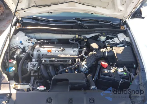 2011 Honda Accord 2.4 Lx-P из США, поврежденный, VIN 1HGCP2F42BA072685